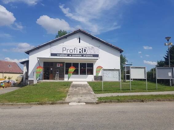 Reklamní plachta na dům Prodoli