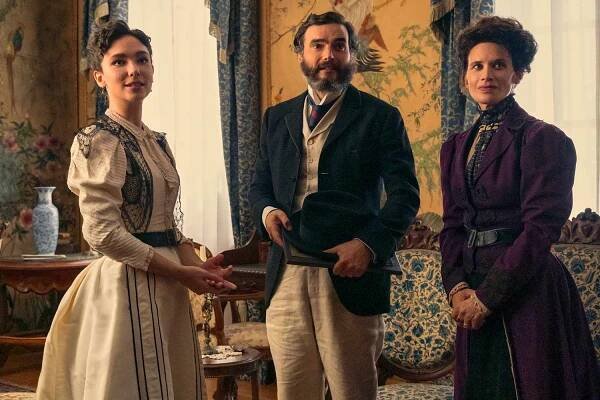 Matilda De Angelis as Lidia Poet, Paolo Briguglia as Filippo Cravero, Valentina Cervi as Anna Cravero in episode 201 of La Legge Di Lidia Poët. 