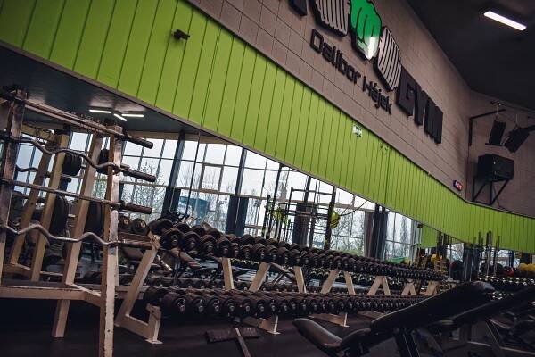 Posilovna :: HULK GYM