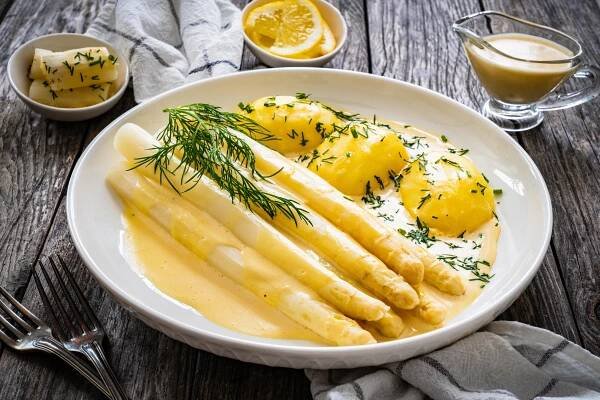 5 nejlepch recept z blho chestu. Zkuste alsask slan kol, polvku nebo klasiku s holandskou omkou