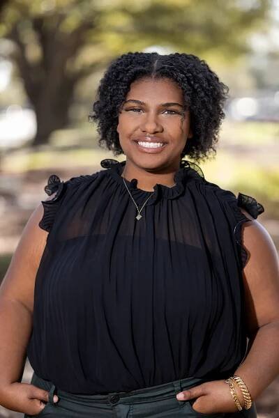 Simone Smith