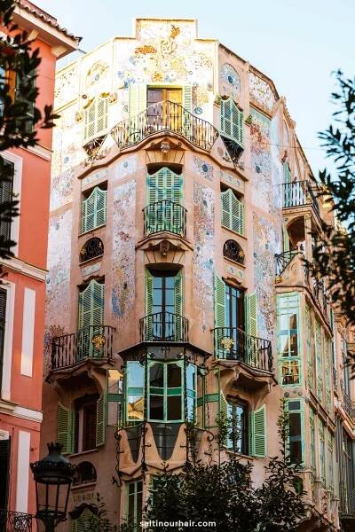 building old town palma de mallorca