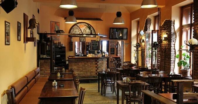 Káže vodu, pije pivo. Kalousek se stal po návštěvě restaurace terčem vtipů