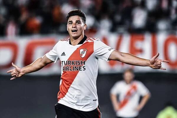 julian alvarez river plate