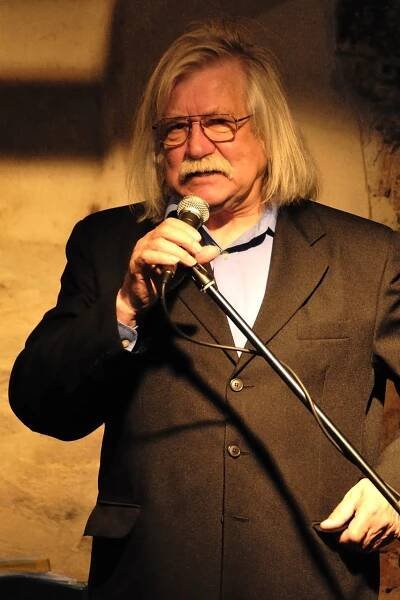 Josef Fousek | www.harvart.cz