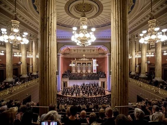 Dvořákova Praha zve na monumentální Requiem s Jakubem Hrůšou a hvězdnými sólisty, nahrávku vydá DECCA