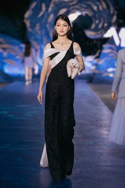 Pre-fall 23 – LE THANH HOA