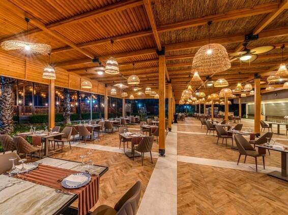 Restaurants - Food & Beverage - Delphin Diva