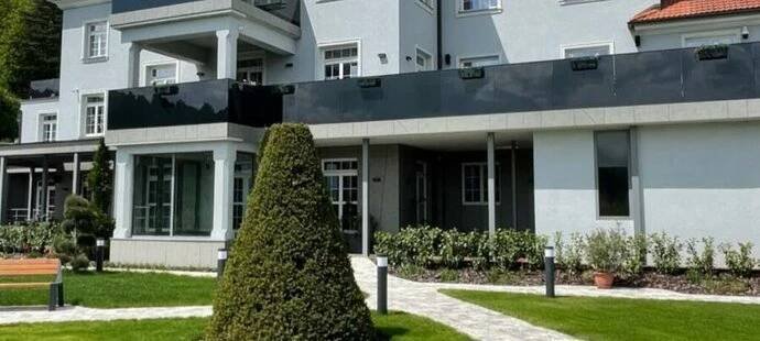Pokud si chcete vychutnat krásný výhled na Žilinu a okolí a nadýchat se čerstvého vzduchu, SP resort je ideální právě pro vás.