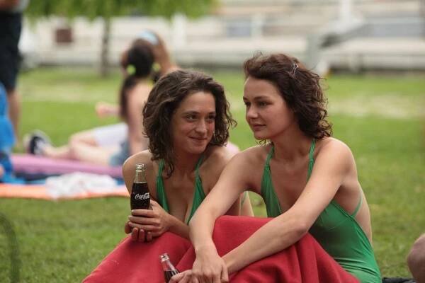 Westwind - Z filmu - Friederike Becht, Luise Heyer
