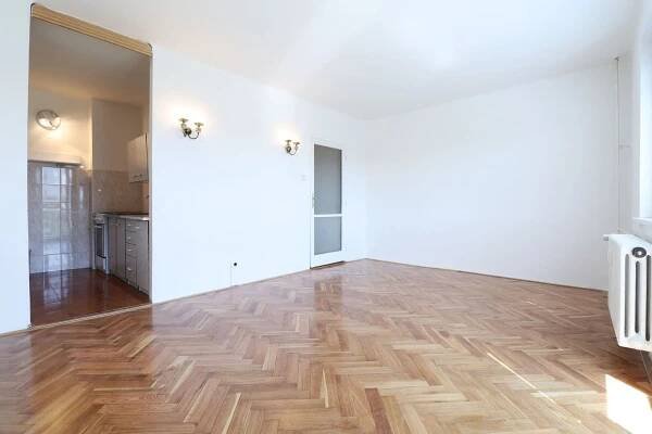 Pronájem bytu 3+kk 55 m², Hlavní, 