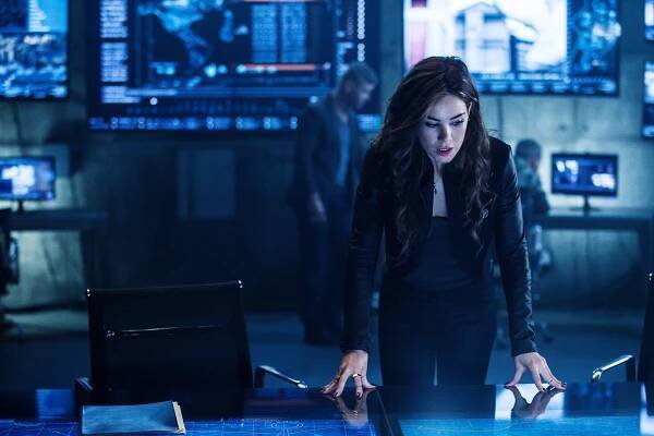 Dominion - Son of the Fallen - Z filmu - Roxanne McKee