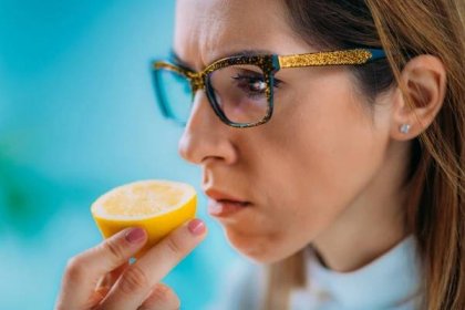 Ztráta čichu jako častý příznak koronaviru: Poruchy čichu mohou trvat měsíce až roky