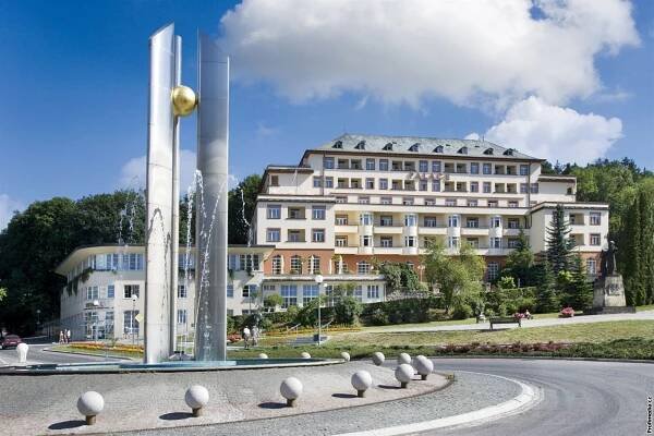Luhačovice jsou nejstřeženější město v Česku. Začíná tu summit EU