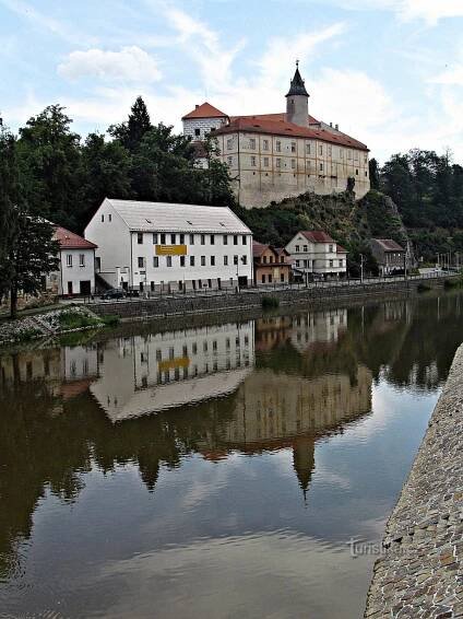 Areál hradu v Ledči nad Sázavou