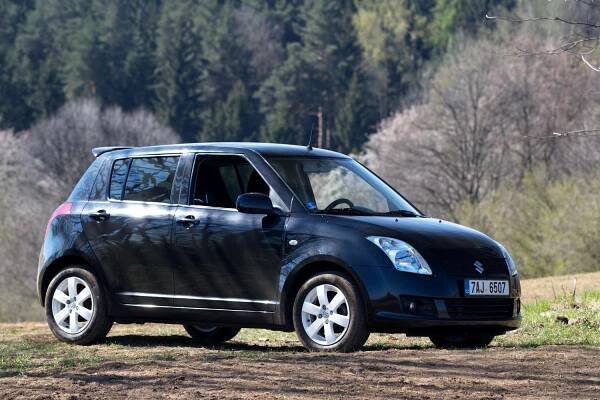 2009 Suzuki Swift New I GL/AC 1.3 benzín 68 kW 116 Nm