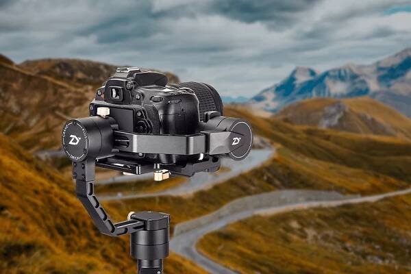 zhiyun crane v2 dslr gimbal lifestyle
