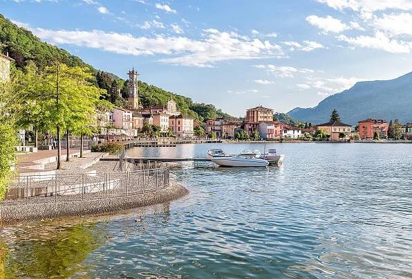 provincie porto ceresio ve varese - luganské jezero - stock snímky, obrázky a fotky