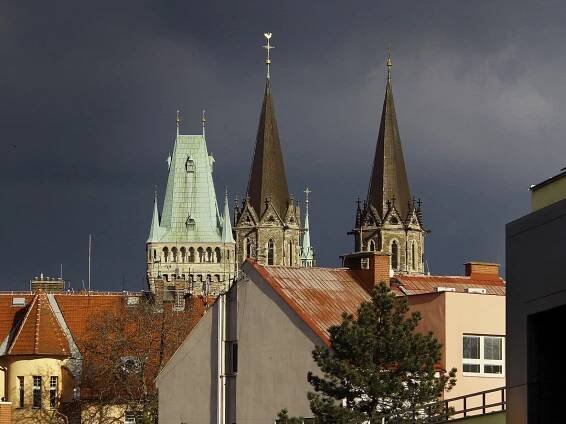 Kolín září ve světě Johna Wicka. Balerína se procházela kolem Bartoloměje