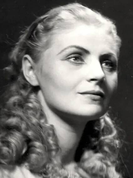 Alena Jančaříková byla jako herečka velmi talentovaná. Do Národního divadla ji přizval tehdejší ředitel Drahoš Zelený, který ji znal z jeviště ostravského divadla, kde účinkovala se svým manželem Rudolfem Jančaříkem. 