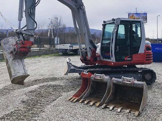 TAKEUCHI TB290-2 02