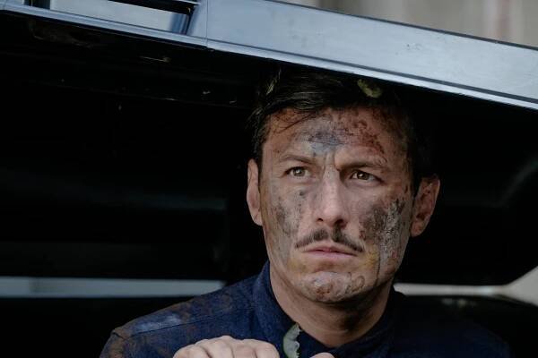 Im Knast - Mit links - Z filmu - Manuel Rubey