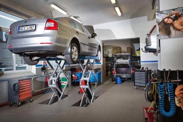 Opravy vozidel Hořice, servis vozů Lázně Bělohrad, Autosklo Hořice