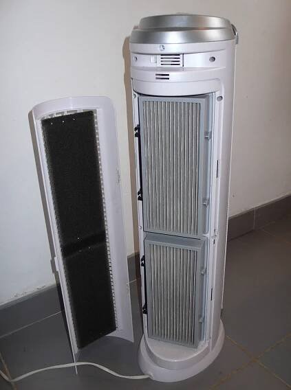 Test d'un purificateur d'air HEPA mobile pour la maison