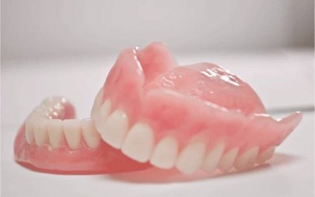 Něco na zub s.r.o. - Zubní laboratoř