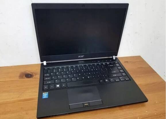 ACER TRAVELMATE 645 I5-4200U 128GB 500GB 8GB 14 FH Barva černá