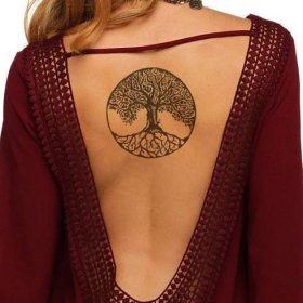 Tetování pro ženy na zádech