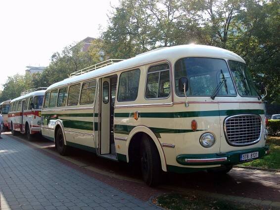 Soubor:Ostrava, Škoda 706 RTO (1).jpg – Wikipedie