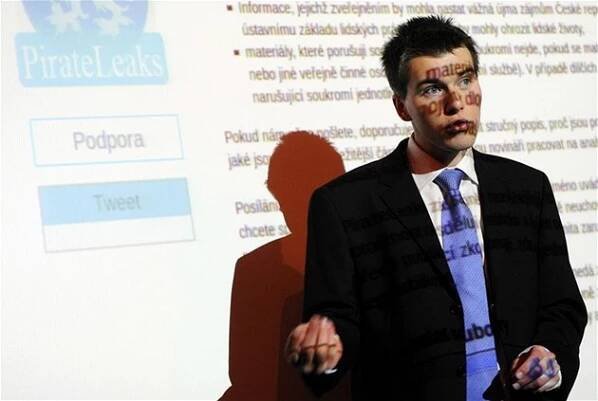 Pirátská strana spustila PirateLeaks, ukázala vliv OSA na autorský zákon