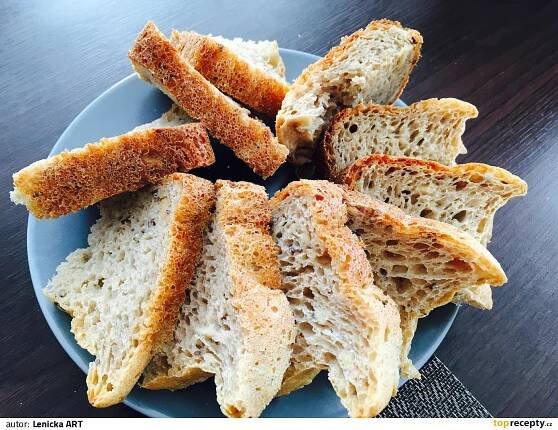 Žitný chléb z domácí pekárny recept - TopRecepty.cz