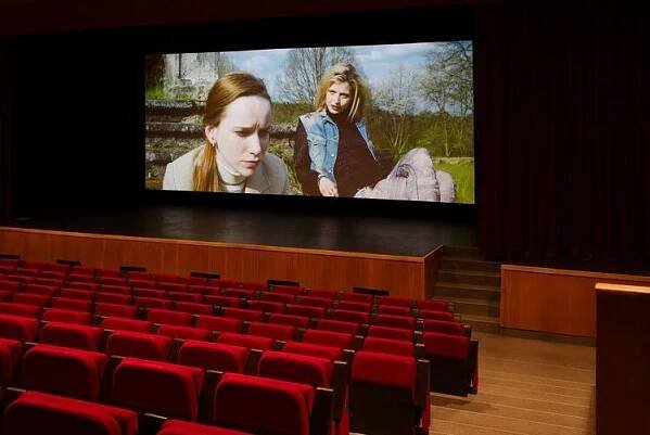 Kino Elektra prochází renovací. Na řadě je klimatizace a oprava střechy - Luhačovice.cz