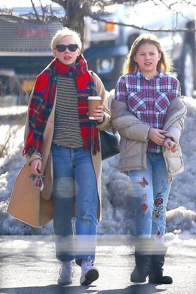 Foto k tématům Michelle Williams, Matilda Rose Ledger – stránka 15