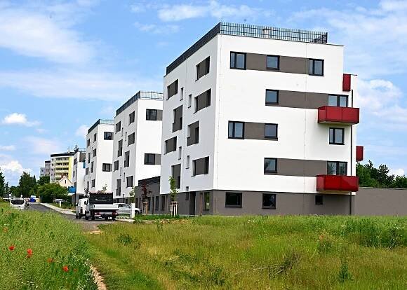 Obchodní prostoty v plánované výstavbě bytových domů v Mnichově Hradišti, ul. V Cestkách | Reality.iDNES.cz 