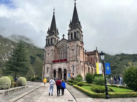 covadonga sactuary asturias food and wine tours of spain