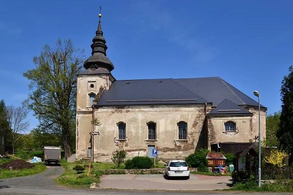 Blatno 2016-05-14 Kostel.jpg