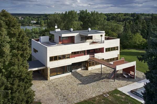 ČELÁKOVICE – VOLMANOVA VILA: KLENOT ČESKÉHO FUNKCIONALISMU — Den architektury Archív