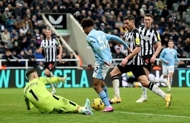 Premier League - Newcastle United v Manchester City