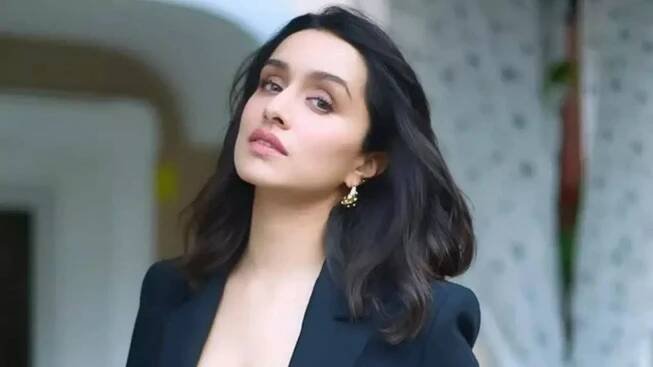 Shraddha Kapoor’s LinkedIn account is FAKE? Actress pens hilarious plea: ‘Want to share my entrepreneurial journey...’