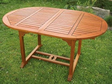 Dřevěný zahradní stůl QTC 47087