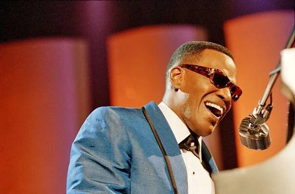 Jamie Foxx in 'Ray'