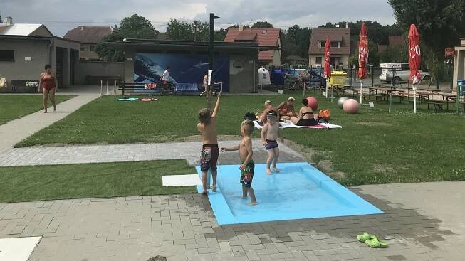 Koupaliště na Olomoucku zdražila, kolik letos dáte za vstup