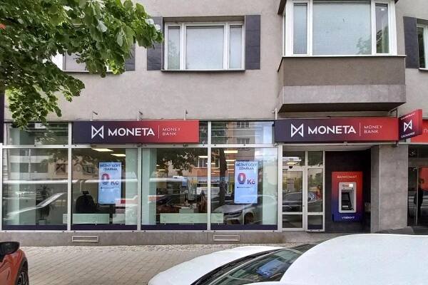 MONETA Money Bank foto 1