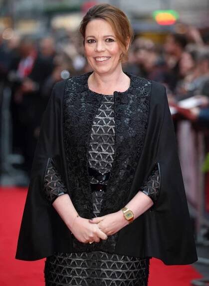 The Queen Did It! The Crown's Olivia Colman Admits to Stealing Toilet Paper from Buckingham Palace