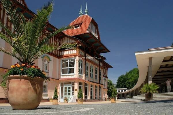 JURKOVIČŮV DŮM LUHAČOVICE - Východní Morava - Česká Republika | Nejlepší zájezdy - last minute dovolená a hotely