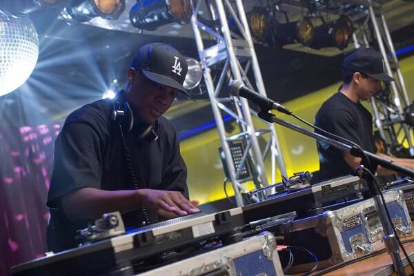 Corey Hawkins, Neil Brown Jr. - Straight Outta Compton - Z filmu