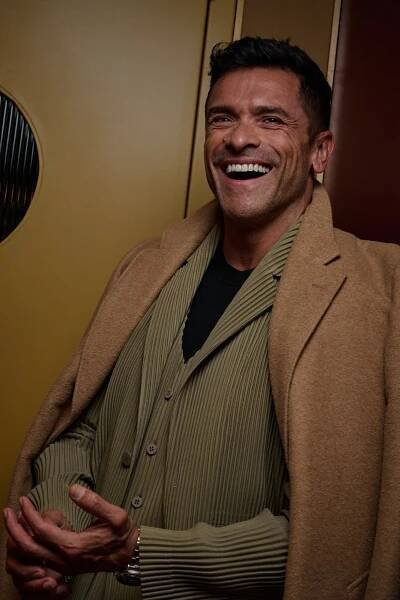 Mark wears XXXX // 📸 : Lee Morgan
